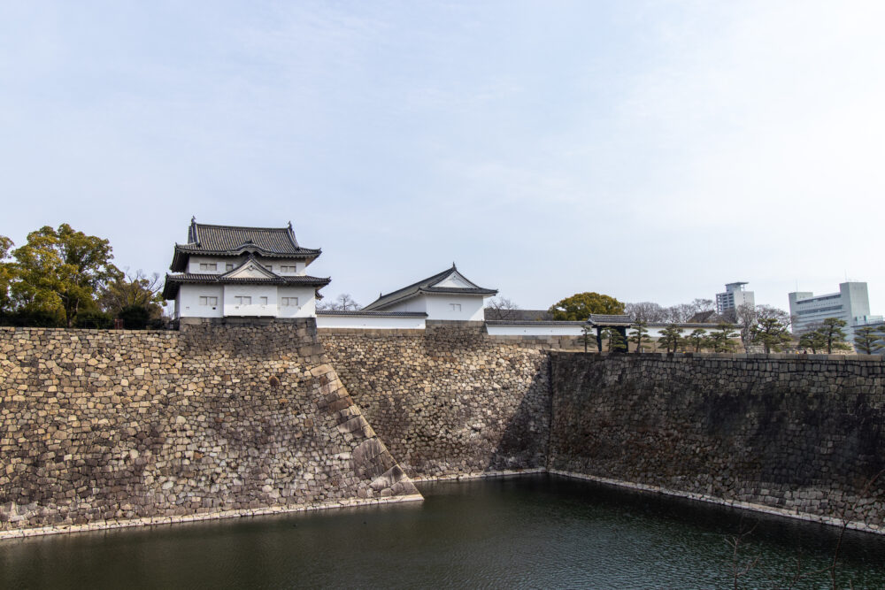 千貫櫓と大手櫓門